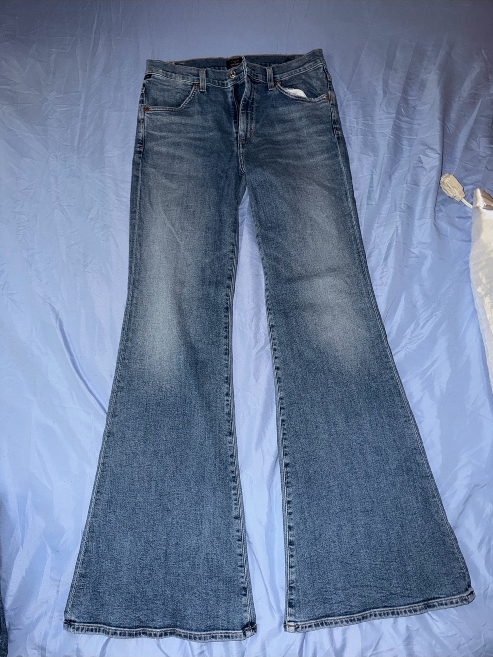Citizens Of Humanity Wide-Leg Flare Jeans in Faded Blue